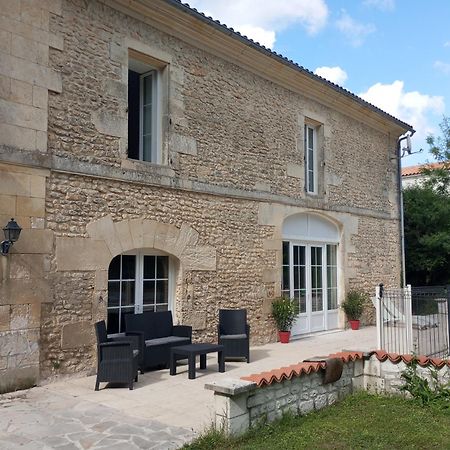 Les Ormes De Belluire Bed and Breakfast Buitenkant foto