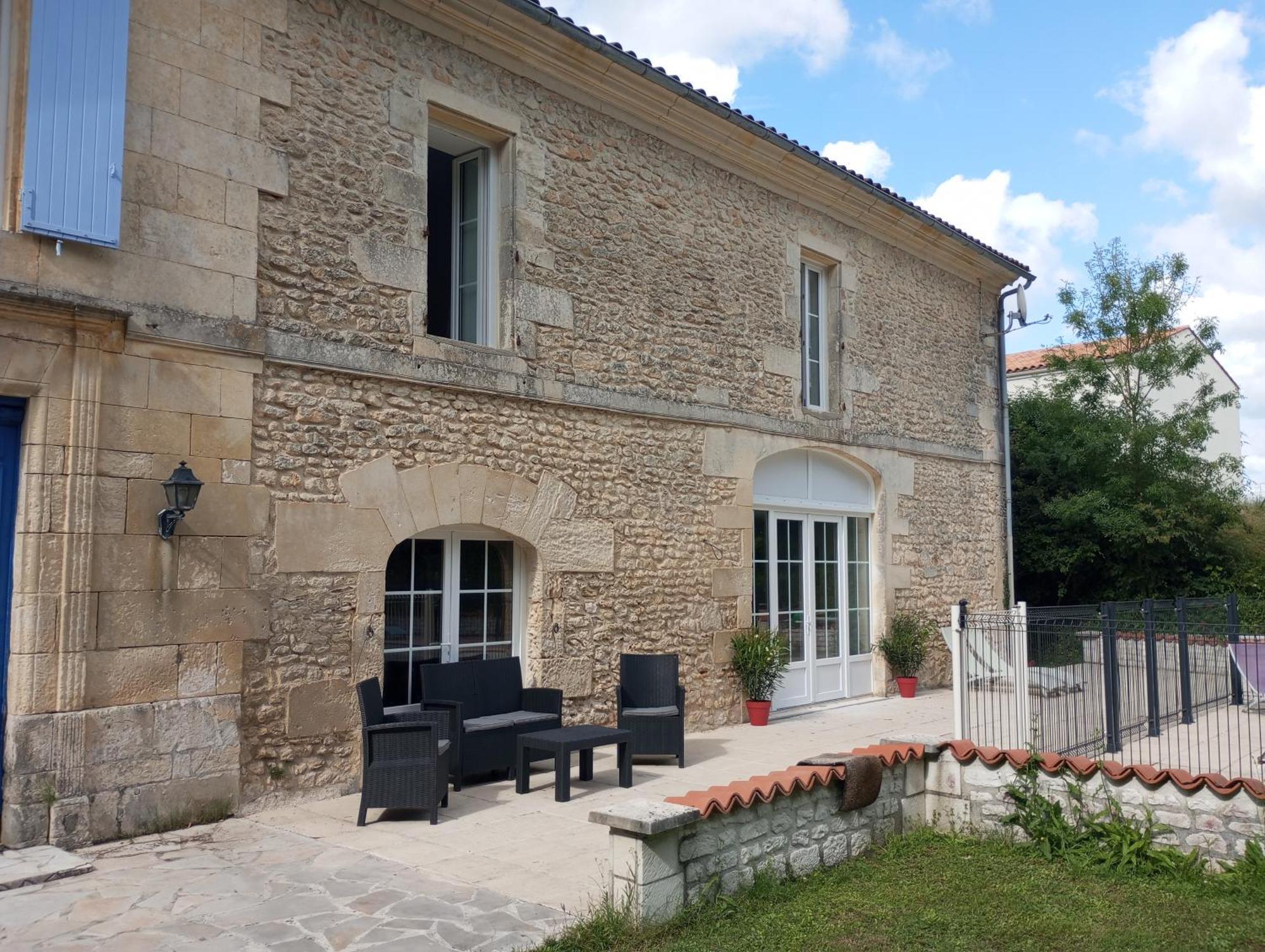 Les Ormes De Belluire Bed and Breakfast Buitenkant foto